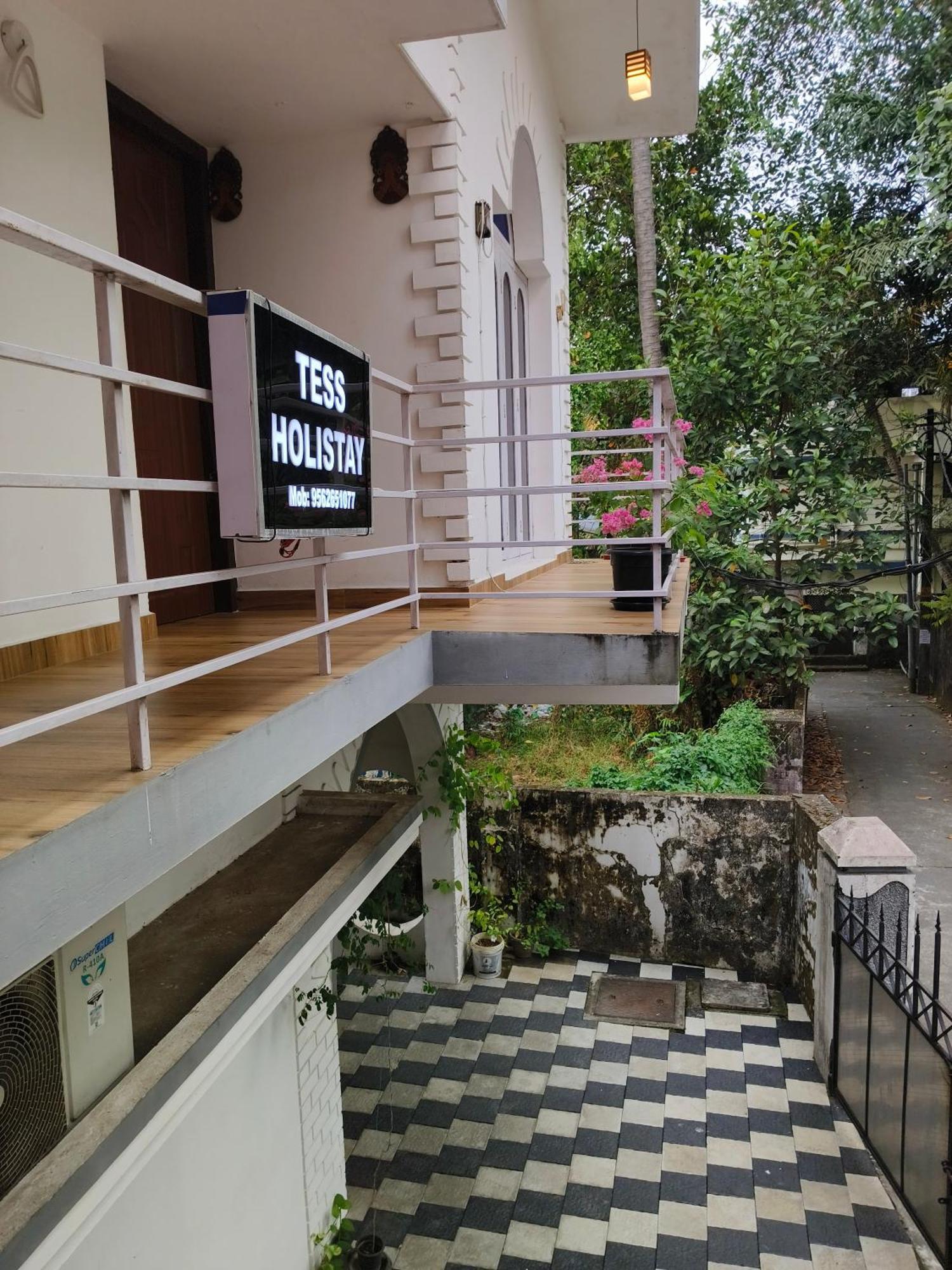 Tess Holistay Fort Kochi Exterior foto